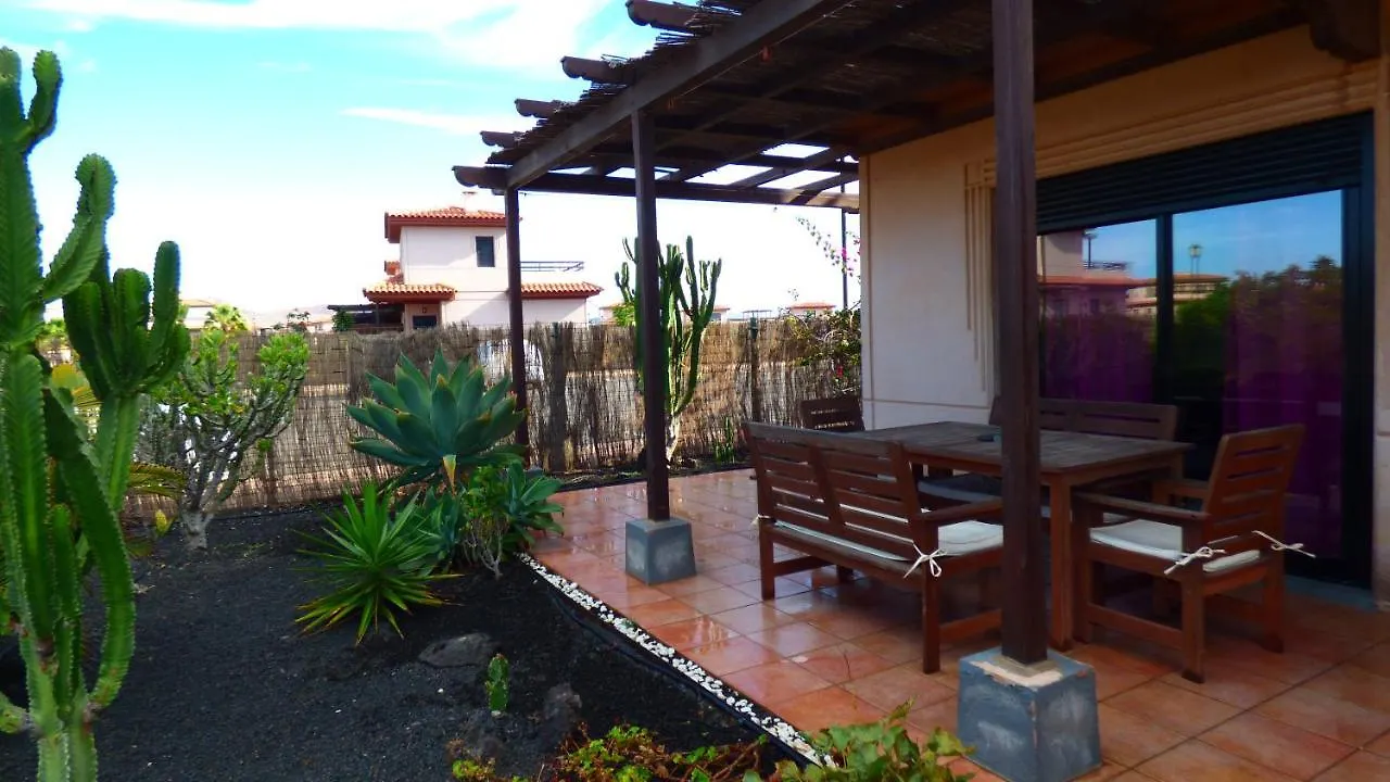 Villa Marta Lajares 0*,