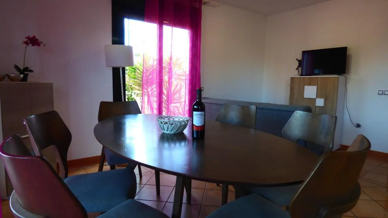 Villa Marta Lajares Nyaraló